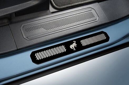 Descubre Accesorios Ford Bronco en PR, Umbrales de Puerta Putco Negro Platinum